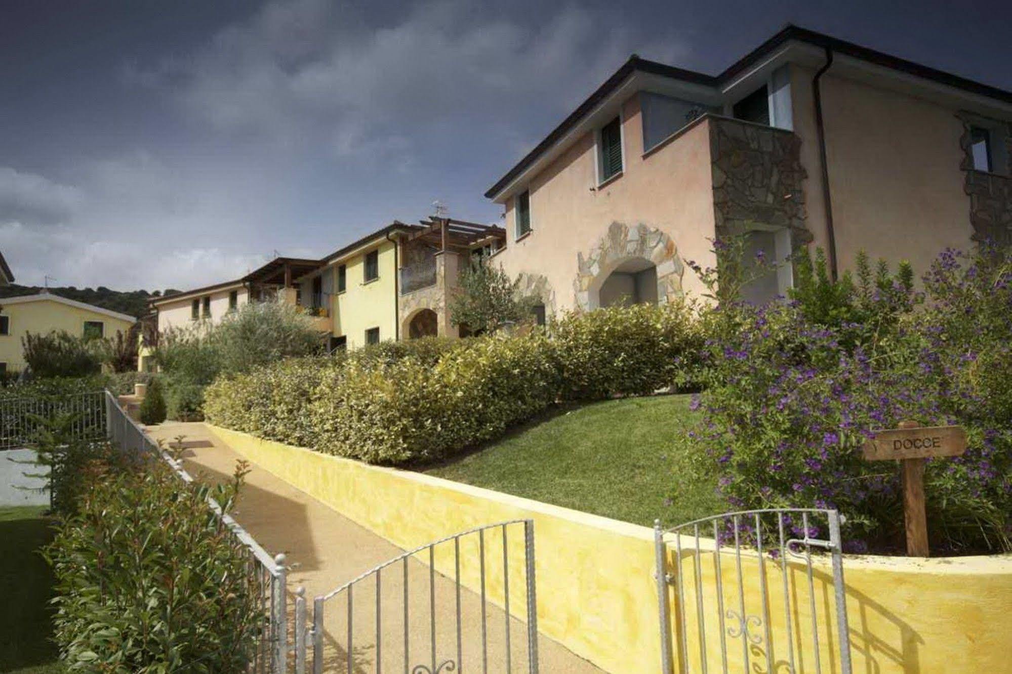 R&Z Getaway Apartment Santa Maria Coghinas Exterior photo