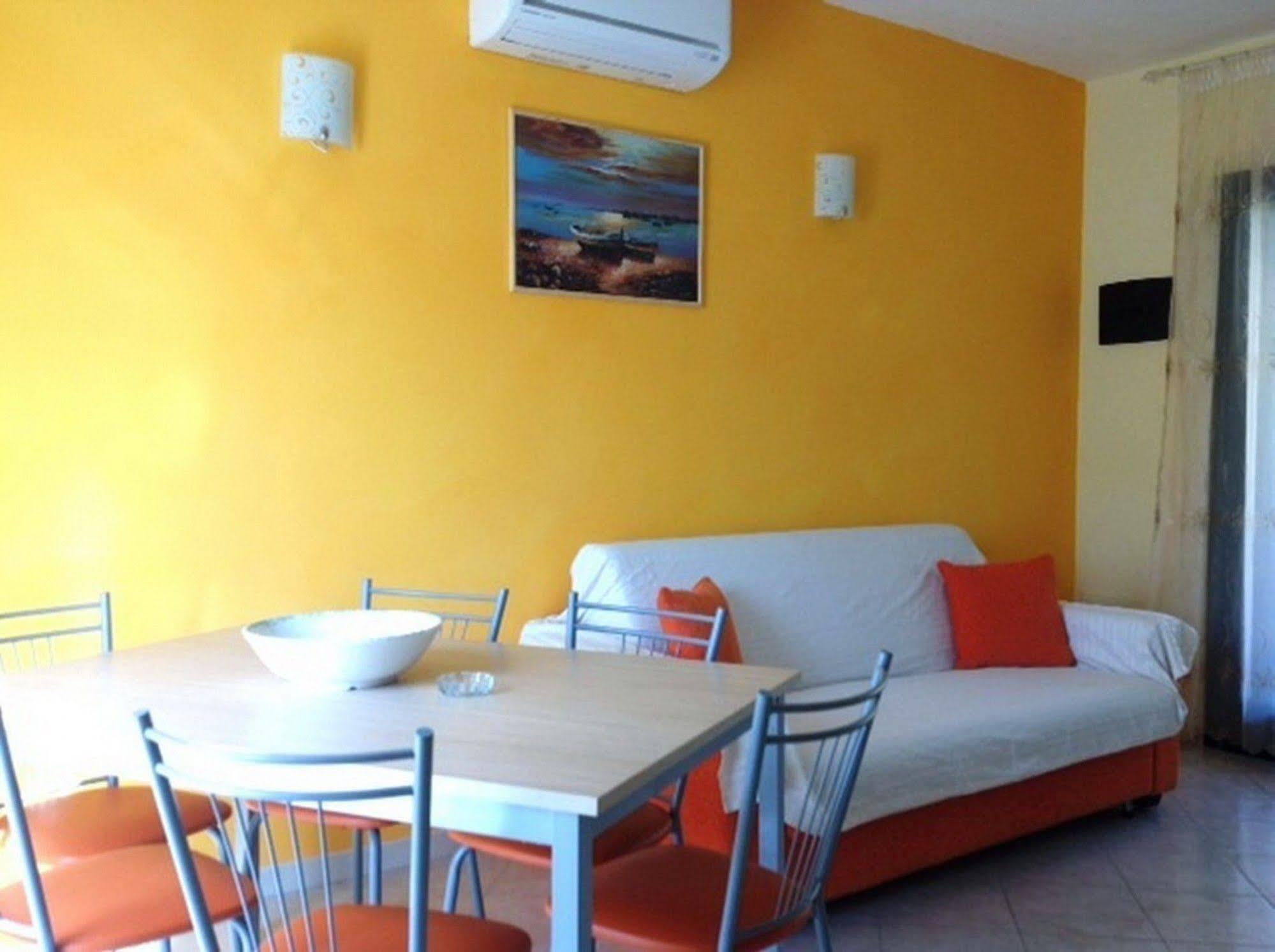 R&Z Getaway Apartment Santa Maria Coghinas Exterior photo